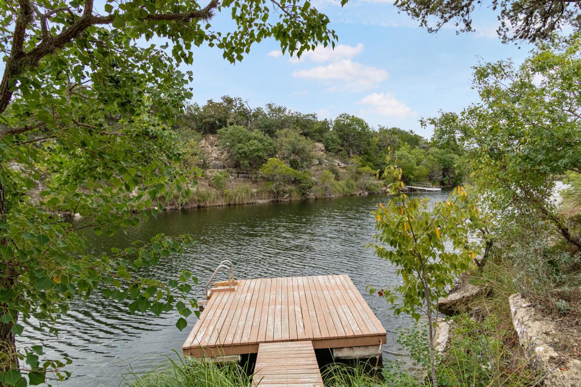 Hondo Creek Hideaway Hotell Tarpley Exteriör bild